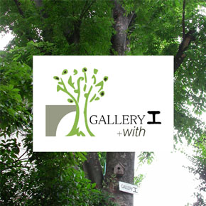 GALLERY工+with（ギャラリー工）はケヤキの木がロゴマークです。